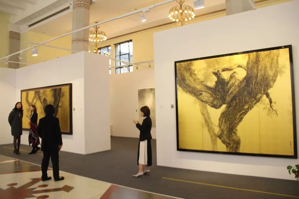 ART021助力国内画廊 VIP当晚多家画廊销售过半